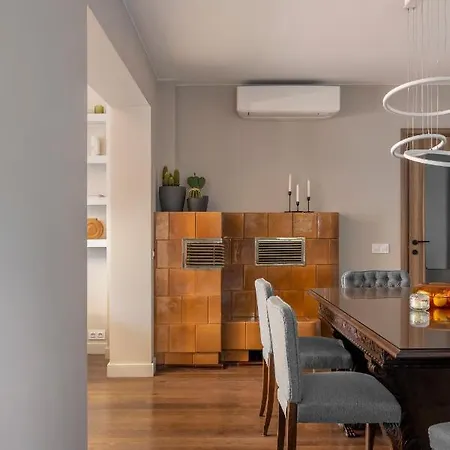 New High-end Designer 3br Free Parking סופיה