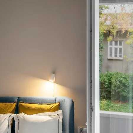 Apartmán New High-end Designer 3br Free Parking *