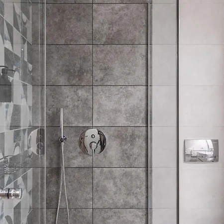 Apartmán New High-end Designer 3br Free Parking *