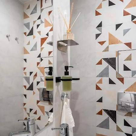 New High-end Designer 3br Free Parking Daire *