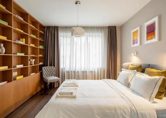 New High-end Designer 3br Free Parking 公寓 *